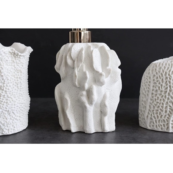 Bathroom Accessories Set 4 Coral Seashell Design - Picture 3 of 6